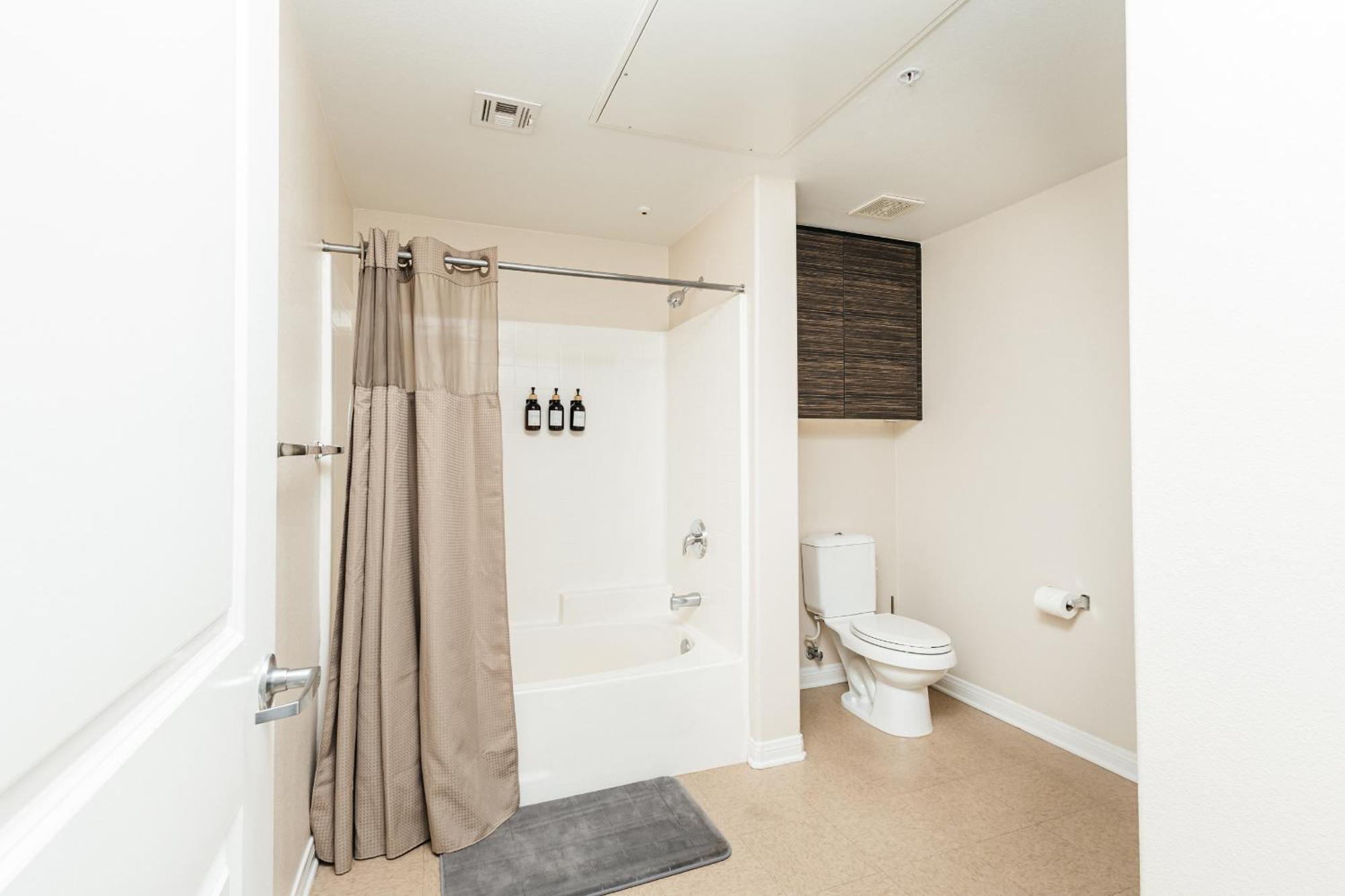 Apartamento Luxury One Bedroom Minutes From The Grove *